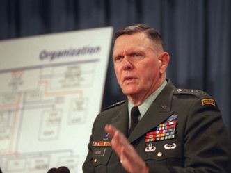 “Entouré de nombreux otages” : l’ancien chef d’état-major adjoint américain révèle de nouveaux détails sur Sinwar
