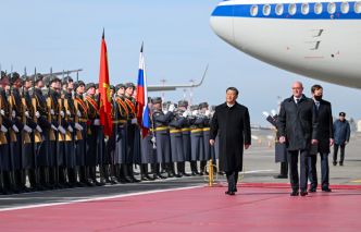 Xi Jinping "apporte trois messages de Chine" � l'occasion de sa visite en France