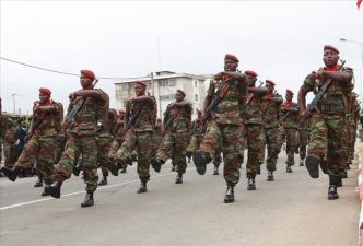 Bénin: lancement dun nouveau recrutement militaire sur titre (Autre presse)