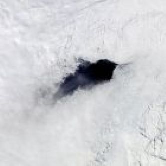 D'où vient cet immense "trou" en Antarctique, de la taille d'un Pays ?