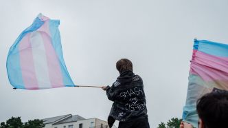 Transidentité : la Défenseure des droits "s'inquiète" des effets du texte LR pour encadrer les pratiques médicales dans la prise en charge des mineurs