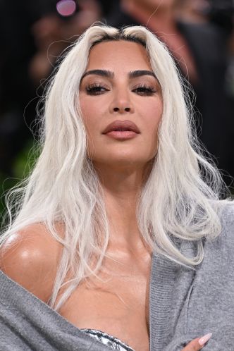 Les Kardashian : Kim, Kendall et Kylie font sensation sur le tapis blanc et vert du Met Gala 2024