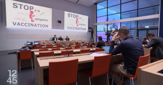 Les opposants à la "vaccination obligatoire" présentent leurs arguments