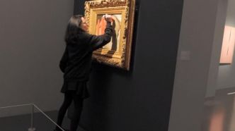 "L'Origine du monde” de Gustave Courbet tagué par une artiste luxembourgeoise