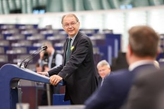 La quête opiniâtre du Hobbit Philippe Lamberts au Parlement européen