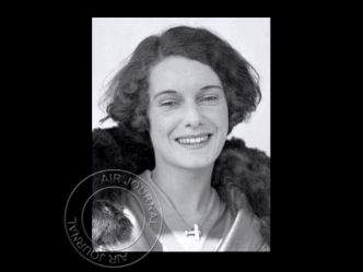 Le 8 mai 1934 dans le ciel : Joan Batten part pour rejoindre l'Australie
