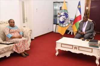 Le Président de la République sest entretenu avec la nouvelle ambassadrice de la RCA au CONGO (Présidence)