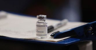Pourquoi AstraZeneca retire son vaccin contre le Covid
