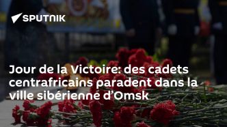 Jour de la Victoire: des cadets centrafricains paradent dans la ville sibérienne d'Omsk