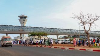 Sénégal : 11 personnes blessées après la sortie de piste d'un Boeing 737