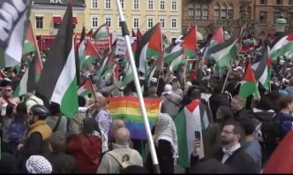 Suède : des militants pro-palestiniens protestent devant la salle de l'Eurovision