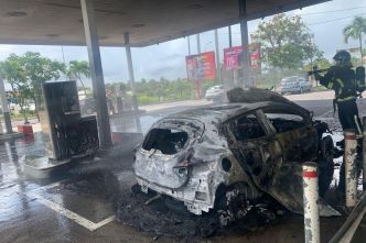 "Je tremble toujours !" : voiture en feu dans une station-service de Destrellan, à Baie-Mahault