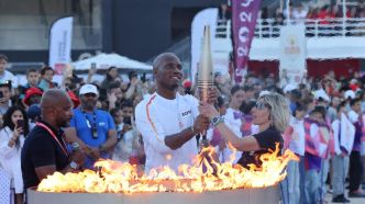 190 porteurs, une ferveur incroyable... Marseille ouvre la voie à la flamme olympique