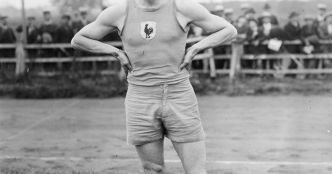 JO de Paris en 1924 : qui d'autre que Géo André, «l'athlète complet», comme porte-drapeau de l'équipe de France ?