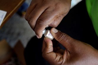 L'épidémie de choléra à Mayotte « est sous contrôle » , affirme le ministre de la santé