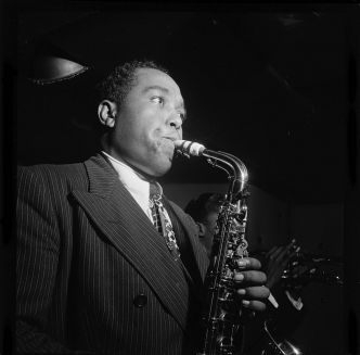 Les grands noms du jazz : « Charlie « Bird » Parker (1920/1955), l'oiseau de feu du be-bop »