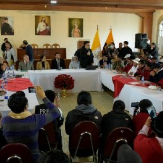 Equateur: reprise du dialogue entre manifestants et gouvernement