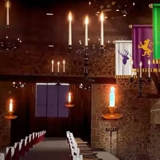 Harry Potter : le château du Rocher-Portal va ouvrir une école de sorciers à l'automne 2022