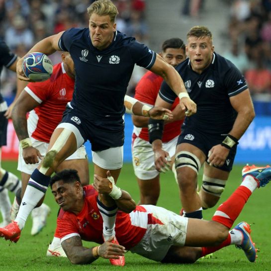 Coupe du Monde de rugby: poussive mais bonifiée, l'Écosse dispose des Tonga, et reste en vie (45-17)