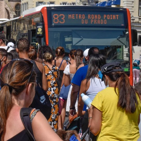 Nouveau réseau de bus à Marseille : à Bougainville, témoignages d'usagers, entre espoir et résignation