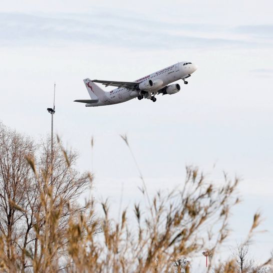 Grève des contrôleurs aériens: mobilisation record en vue à Nice, 60% des vols perturbés