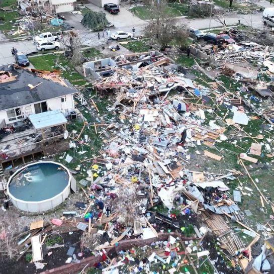 Etats-Unis : des tornades impressionnantes dans le Nebraska font plusieurs blessés